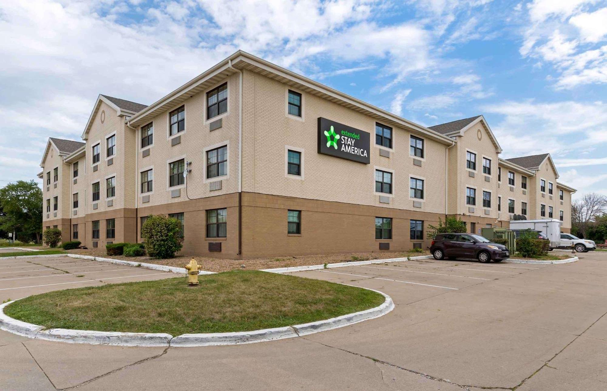Extended Stay America Select Suites - Des Moines - Urbandale Clive Bagian luar foto
